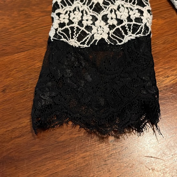 Lily by Firmiana Whimsigoth Sheer Tunic Top Size Large - Picture 4 of 9